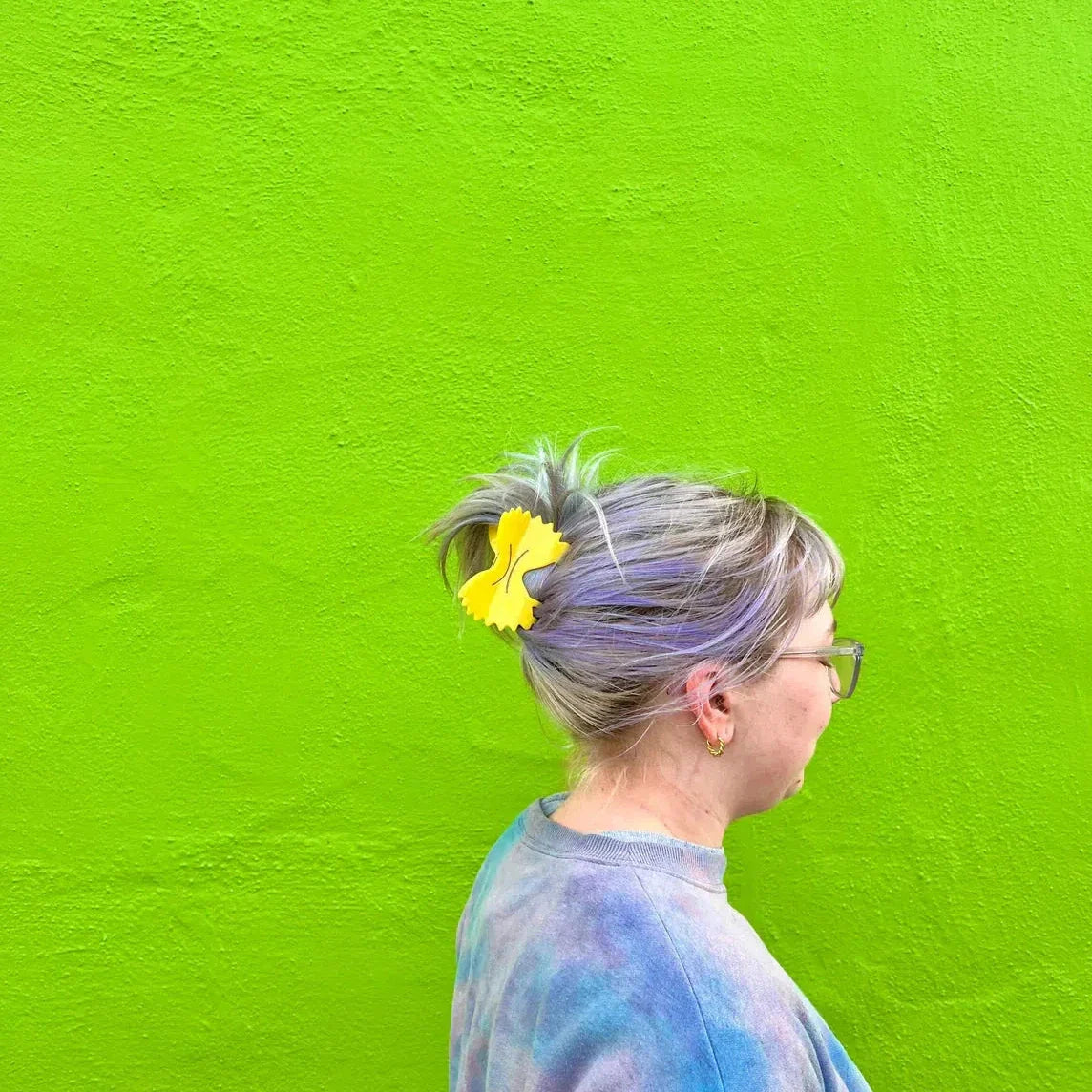 The Peach Fuzz Farfalle Pasta Hair Claw