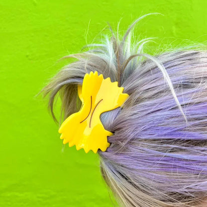 The Peach Fuzz Farfalle Pasta Hair Claw